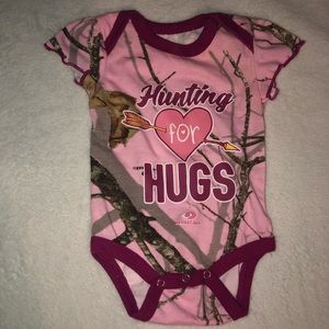 Mossy Oak “Hunting for Hugs”